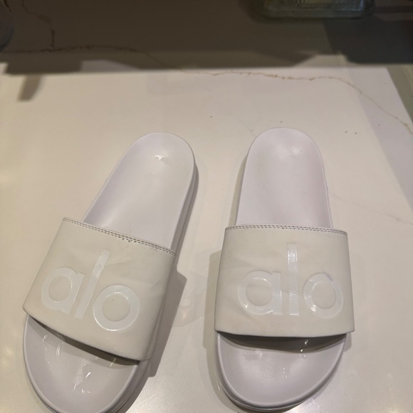 Alo White It Slides - Picture 2 of 2
